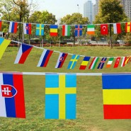 Гірлянда з прапорців країн