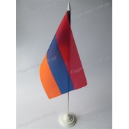 Прапор Вірменії на підставці