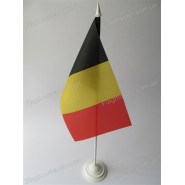 Прапор Бельгії на підставці