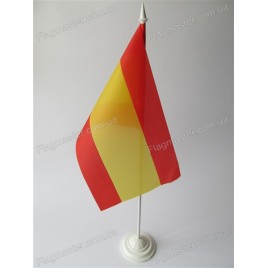 прапор Іспанії  на підставці