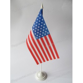 флаг США на подставке