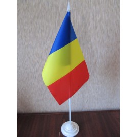 Прапор Румунії на підставці